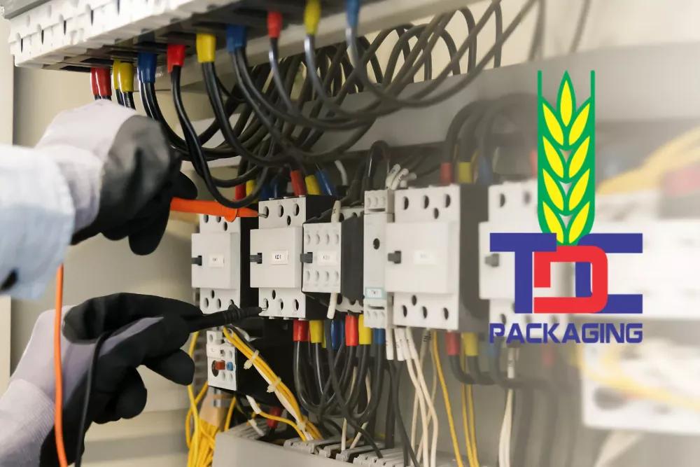 NHÂN VIÊN BẢO TRÌ ĐIỆN